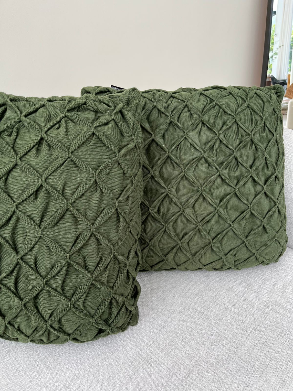 Conjunto com 2 almofadas tricô origami verde 