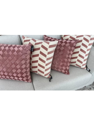 conjuntos de 4 almofadas rosa com off white